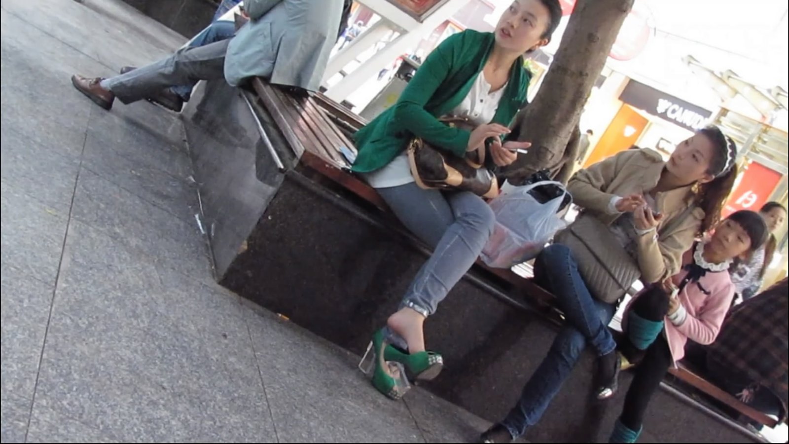 streetsnapdangl[00 01 02][20181126 233607 0]